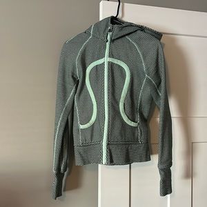 Lululemon Scuba Hoody - size 4